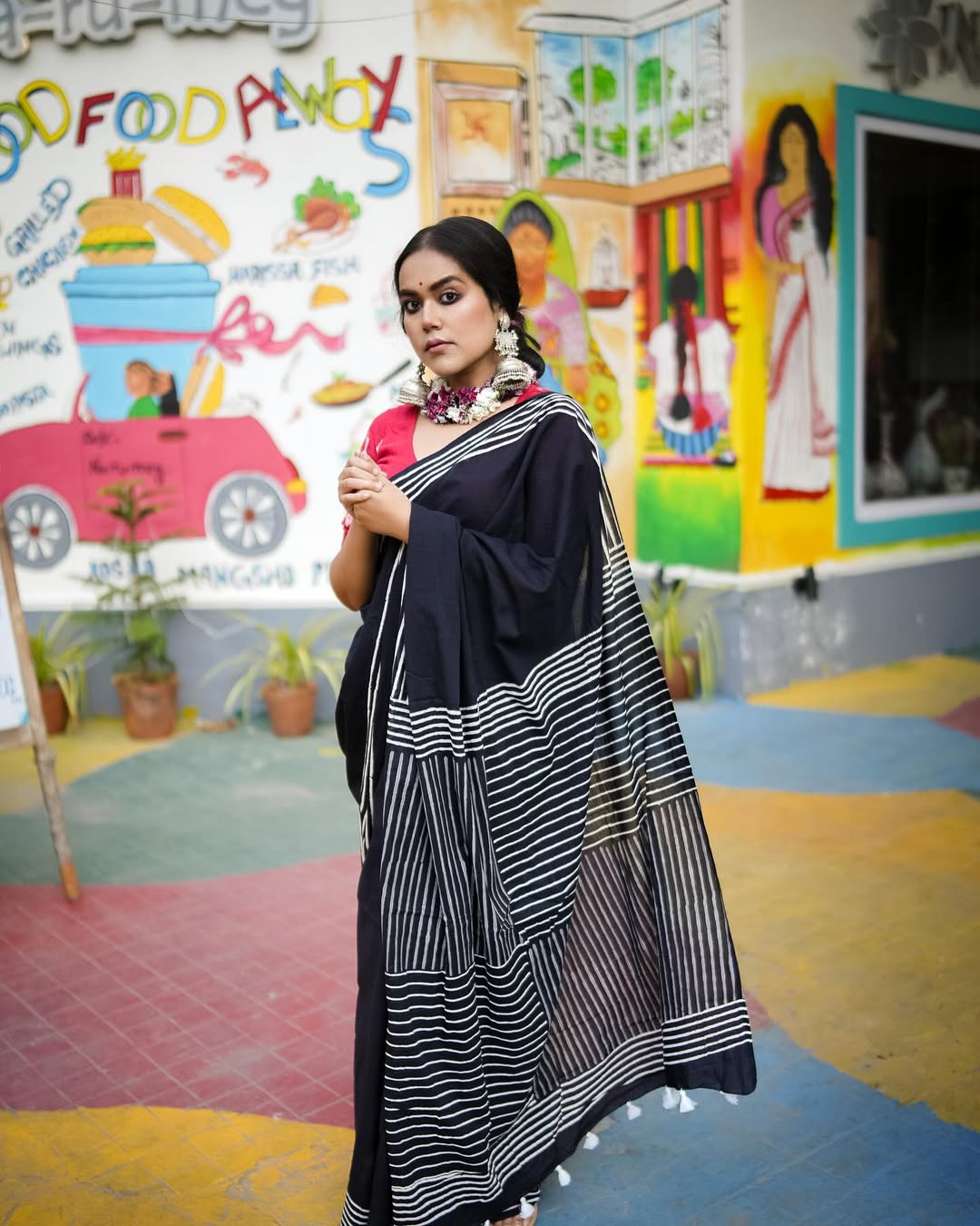 HER BLACK SAREE PREMIUM LINEN COTTON SAREE