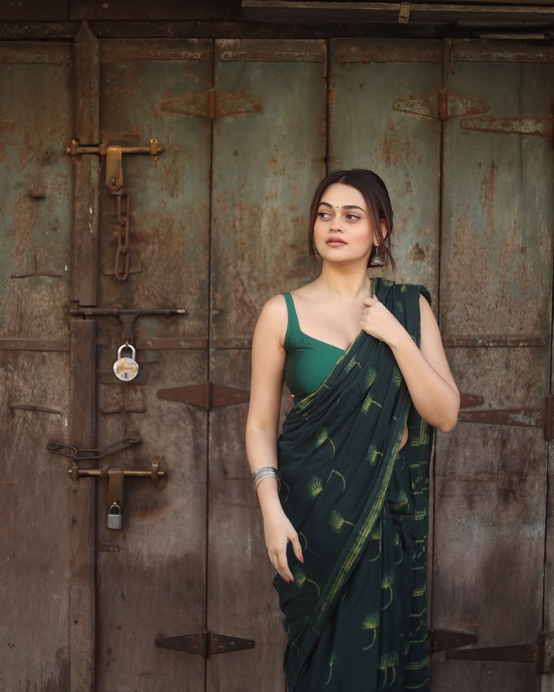 STYLE ME ADORABLE PREMIUM LINEN COTTON SAREE