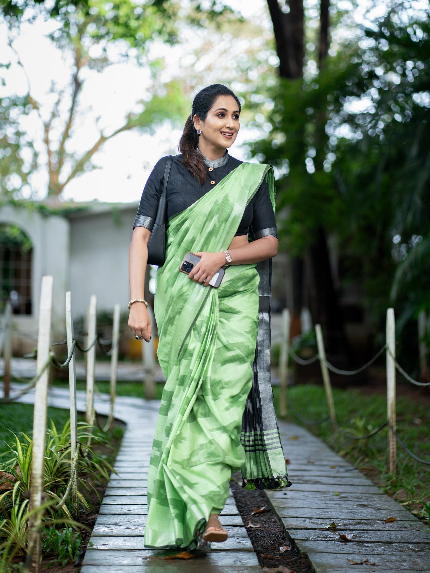 EVERGREEN HIT PREMIUM LINEN COTTON SAREE